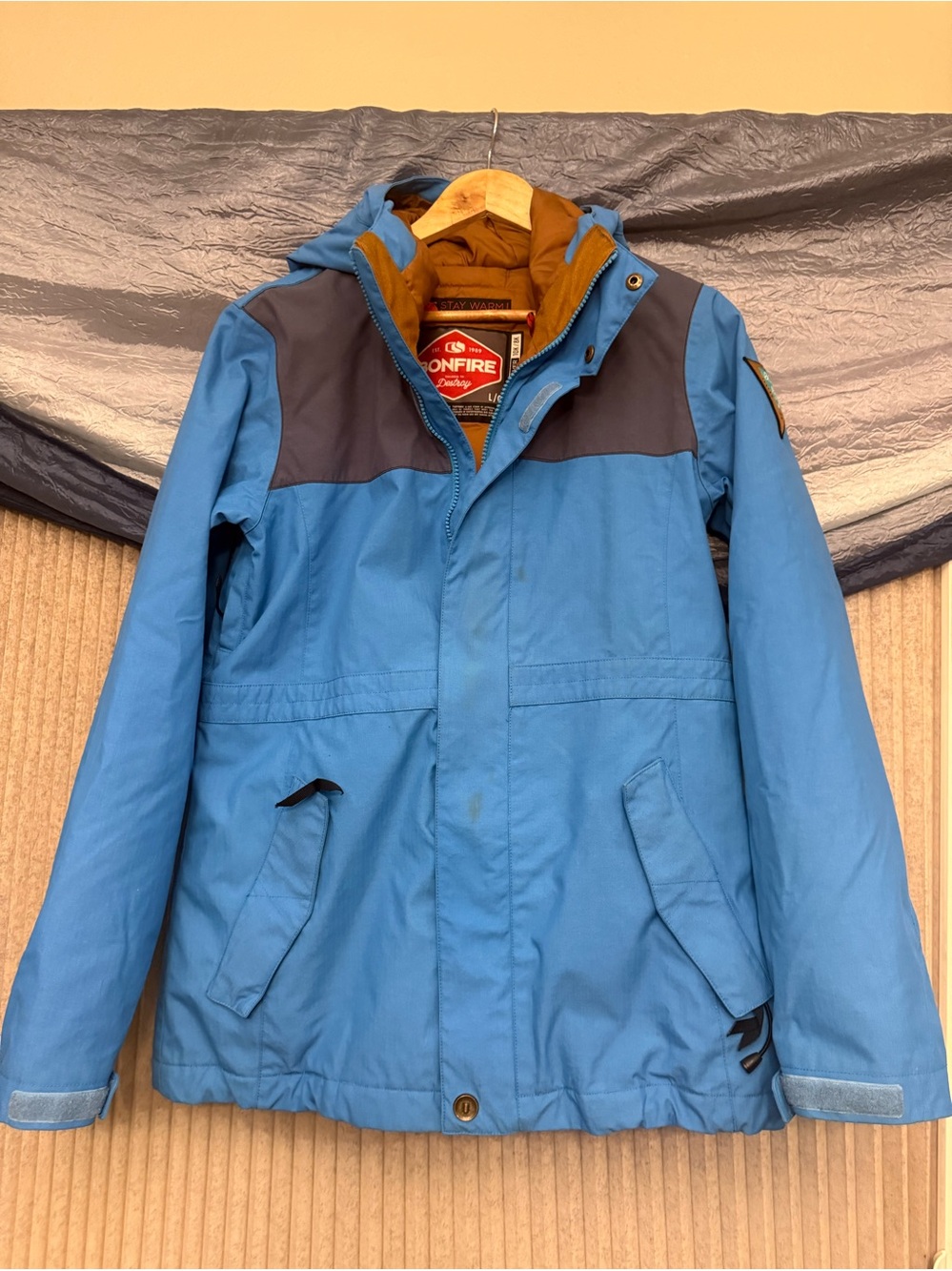 Bonfire Men’s Blue Two-Tone Ski Jacket with Hood
